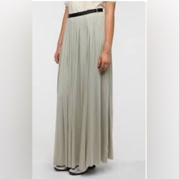 Ecote Sage Green Urban Outfitters Double Slit Maxi Skirt size 8 - Picture 3 of 11